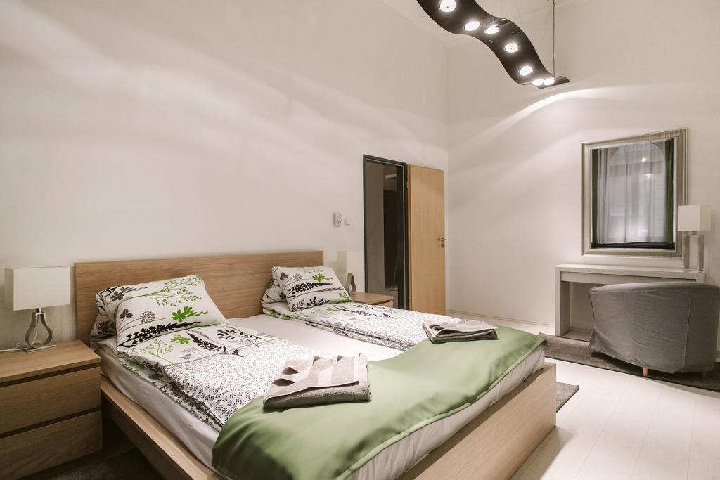 Dnd Apartments Astoria Szentkiralyi Street Будапеща Екстериор снимка